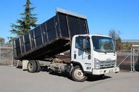 Best Yard Waste Removal  in Shorewood, WI